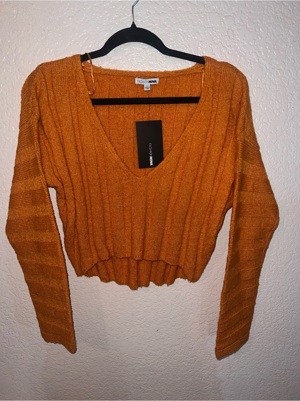 NWT Fashion Nova Women's Orange V-Neck Cropped Knit Sweater